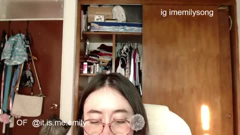 Snapshot of emily_pearl_ chatting on 05.16.26 emily_pearl_ online show from 05.16.26