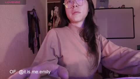 Snapshot of emily_pearl_ chatting on 07.13.26 emily_pearl_ online show from 07.13.26