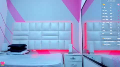 Snapshot of emily_roux chatting on 12.14.24  EMILY  online show from 12.14.24