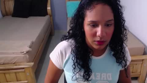 Snapshot of emily_russell_ chatting on 09.16.25 emily_russell_ online show from 09.16.25