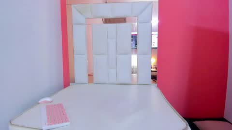 Emily online show from 01.12.25