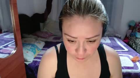 Snapshot of emily_sexy69 chatting on 01.23.25 Emily online show from 01.23.25