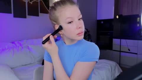 Snapshot of emily_shepard chatting on 04.03.26 emily shepard online show from 04.03.26