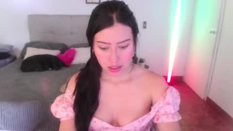 Snapshot of emily_swan_04 chatting on 03.10.25 Emily  Swan online show from 03.10.25