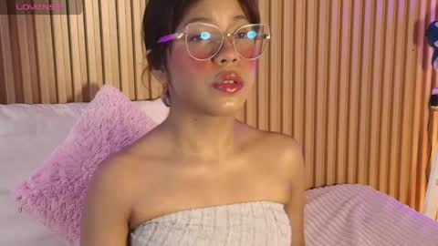 Snapshot of emily_sweett12 chatting on 05.06.26 Emily online show from 05.06.26