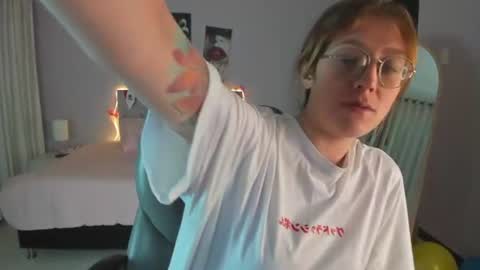 emily_warren__ online show from 06.23.26