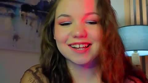 Snapshot of emilyart_ chatting on 12.05.24 artist Emily online show from 12.05.24