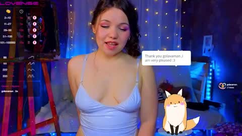 Snapshot of emilyart_ chatting on 02.04.25 artist Emily online show from 02.04.25