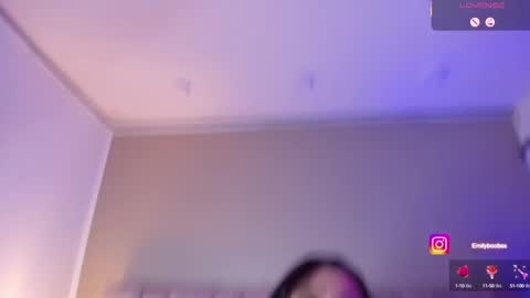 Snapshot of emilyboobss chatting on 09.19.25 Emily online show from 09.19.25
