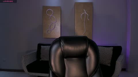 Snapshot of emilycarterr_ chatting on 04.30.26 Emily Carter online show from 04.30.26