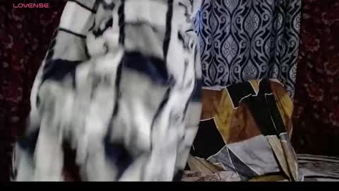 Snapshot of emilydoth chatting on 10.07.25 EmilyDoth online show from 10.07.25