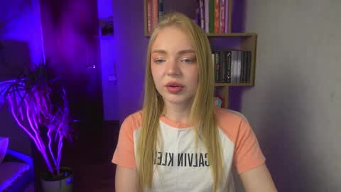 Snapshot of emilyemmi chatting on 07.24.26 Emilyemmi online show from 07.24.26