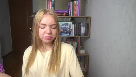 Snapshot of emilyemmi chatting on 07.26.26 Emilyemmi online show from 07.26.26