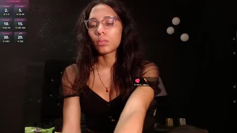 Snapshot of emilygomezz chatting on 02.10.25 Emily online show from 02.10.25