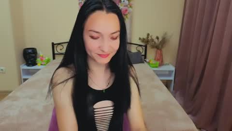 Snapshot of emilygreyy__ chatting on 04.06.26 emilygreyy__ online show from 04.06.26