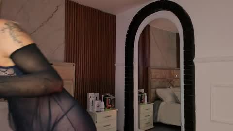 Emily Hendrix online show from 02.14.25