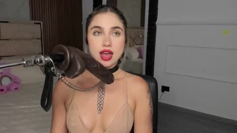 Emily Hendrix online show from 02.19.25