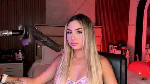 Emily Hendrix online show from 09.16.25