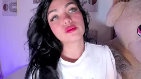 Snapshot of emilylittle_ chatting on 12.05.25 EMILY online show from 12.05.25