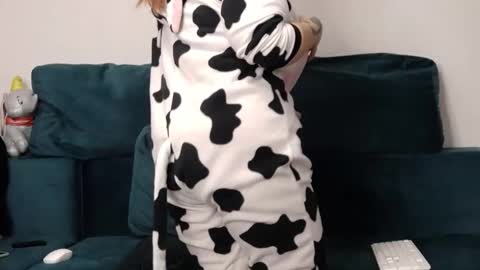 Emily online show from 04.02.26