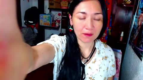 Nickole online show from 04.12.26