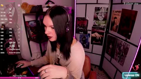 Julia Lamperouge online show from 01.12.26