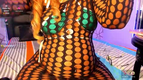         online show from 03.05.25