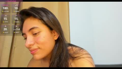 Snapshot of emilysex_118 chatting on 10.23.25 Emily online show from 10.23.25