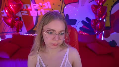 Snapshot of emilysunshines chatting on 02.18.25  MY NAME IS Emily WELCOME EVERYONE I WILL BE HAPPY TO GIVE YOU WHAT YOU HAVE DREAMED OF FOR SO LONG online show from 02.18.25