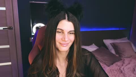 Snapshot of emilytucker chatting on 01.19.25 Emily online show from 01.19.25