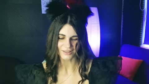 Snapshot of emilytucker chatting on 02.22.25 Emily online show from 02.22.25