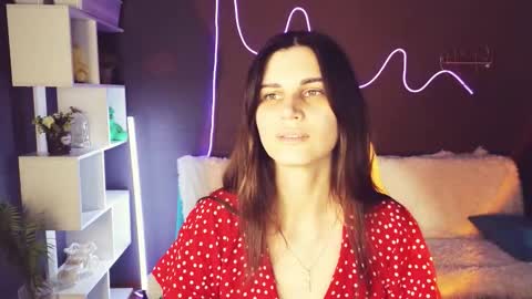 Snapshot of emilytucker chatting on 10.18.25 Emily online show from 10.18.25