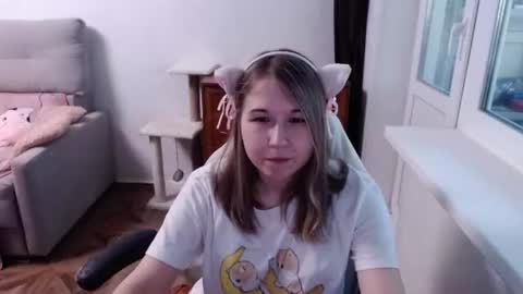 Snapshot of emilyway chatting on 06.13.26 emilyway online show from 06.13.26