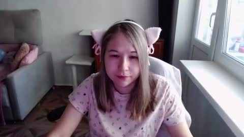 Snapshot of emilyway chatting on 06.18.26 emilyway online show from 06.18.26