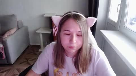 Snapshot of emilyway chatting on 07.14.26 emilyway online show from 07.14.26