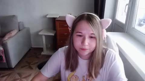 Snapshot of emilyway chatting on 07.14.26 emilyway online show from 07.14.26