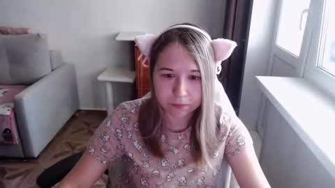Snapshot of emilyway chatting on 07.22.26 emilyway online show from 07.22.26