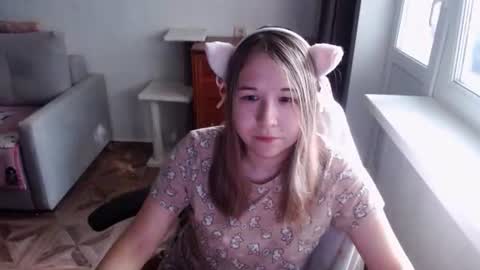 Snapshot of emilyway chatting on 07.25.26 emilyway online show from 07.25.26