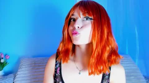 Snapshot of emilywithe_ chatting on 10.10.25    online show from 10.10.25