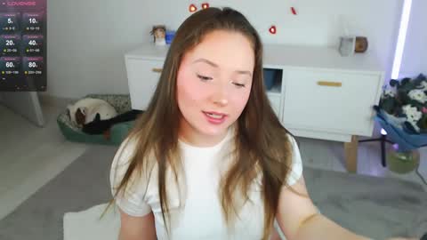 Snapshot of emilyxgrasez chatting on 02.08.25 Emily online show from 02.08.25