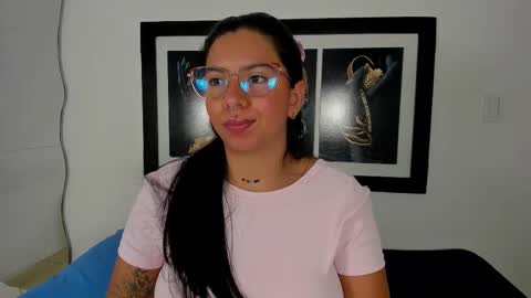 emilyy_cooperr online show from 01.17.26