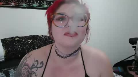 Snapshot of emma4269 chatting on 12.27.24 emma lotacurves online show from 12.27.24