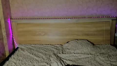 Snapshot of emma77_ chatting on 09.30.25 Emma online show from 09.30.25