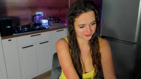 Snapshot of emma77_ chatting on 01.18.26 Emma online show from 01.18.26