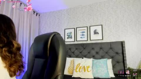 Snapshot of emma__smith01 chatting on 03.03.25 Emma online show from 03.03.25