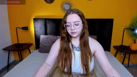 emma_adorablle online show from 02.02.25