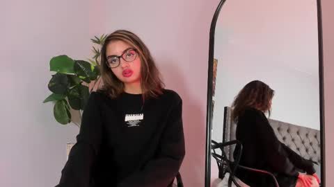 Emma Bloom online show from 01.23.25