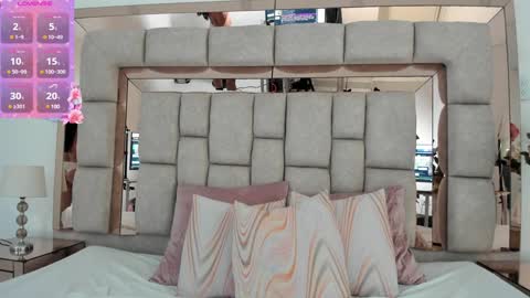 Snapshot of emma_castilloo chatting on 01.22.25 Emma Castillo online show from 01.22.25