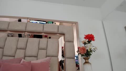 Snapshot of emma_castilloo chatting on 01.24.25 Emma Castillo online show from 01.24.25