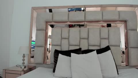 Snapshot of emma_castilloo chatting on 02.11.25 Emma Castillo online show from 02.11.25